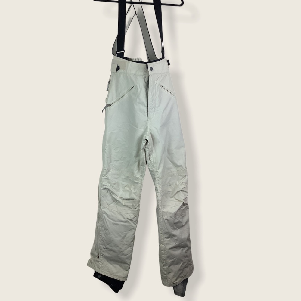 Burton snow pants size small